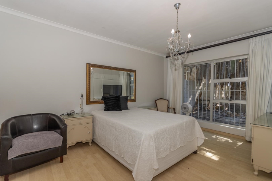5 Bedroom Property for Sale in Sunset Beach Western Cape